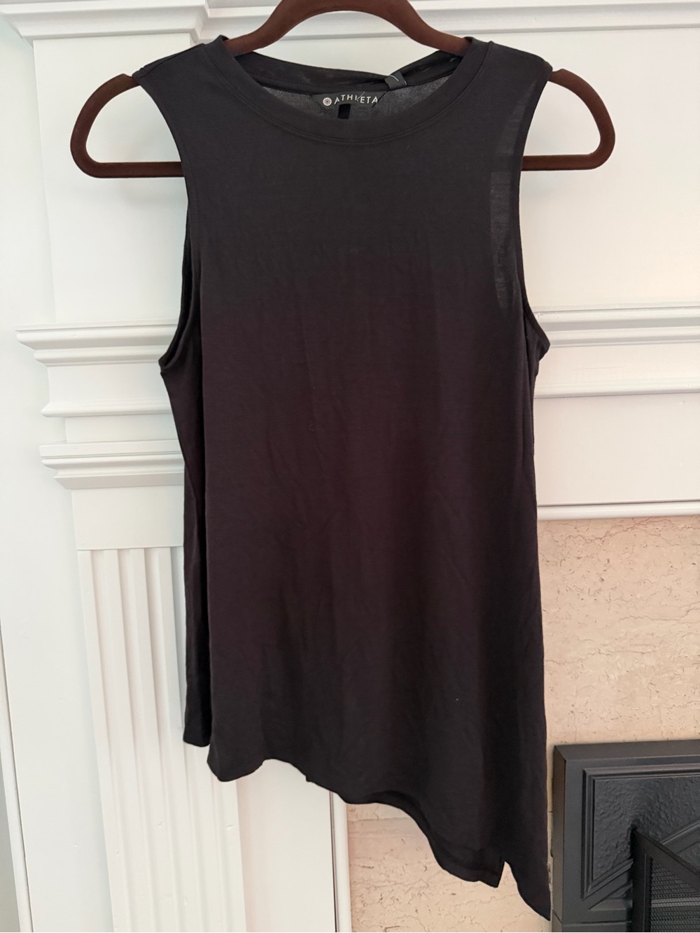 NWT Athleta Black Sleeveless Asymmetrical Tank Top Size S